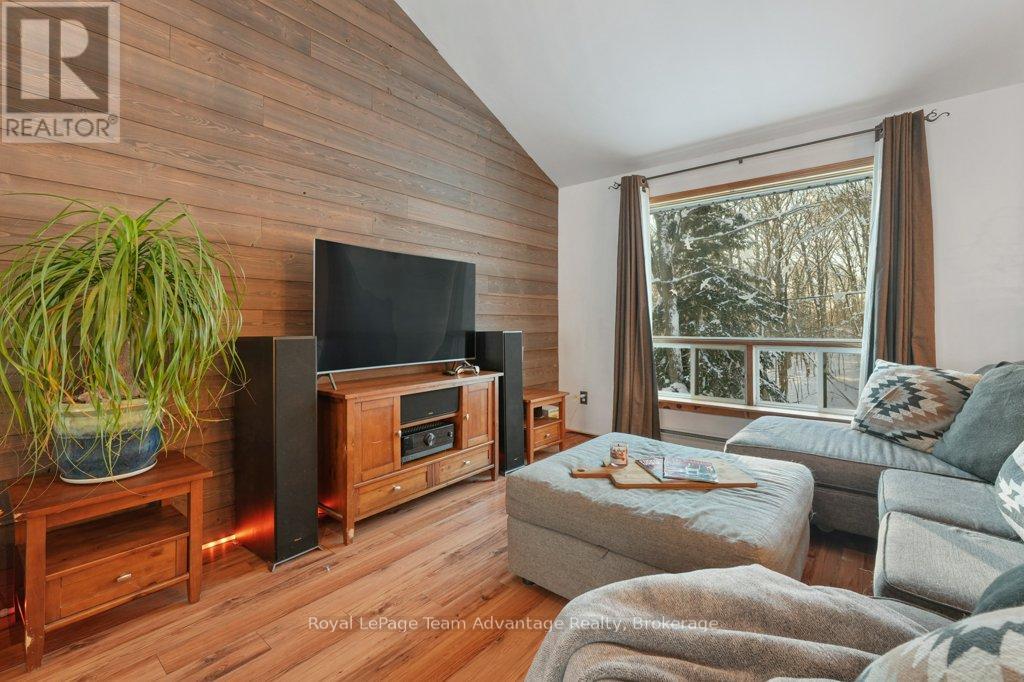 212 Star Lake Road, Seguin, Ontario  P2A 2W9 - Photo 18 - X12610808