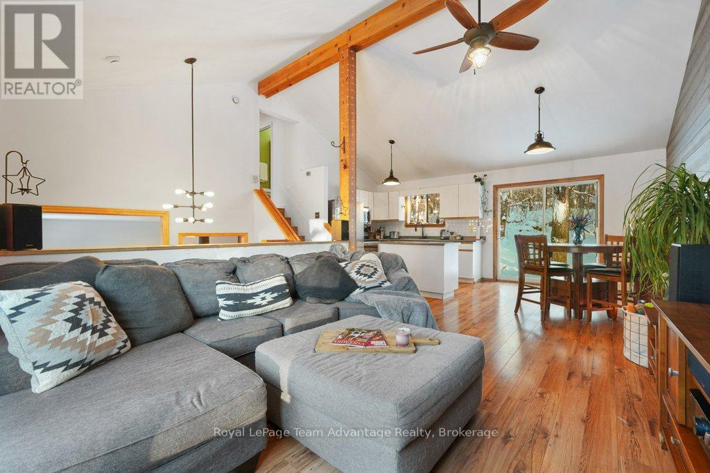 212 Star Lake Road, Seguin, Ontario  P2A 2W9 - Photo 19 - X12610808