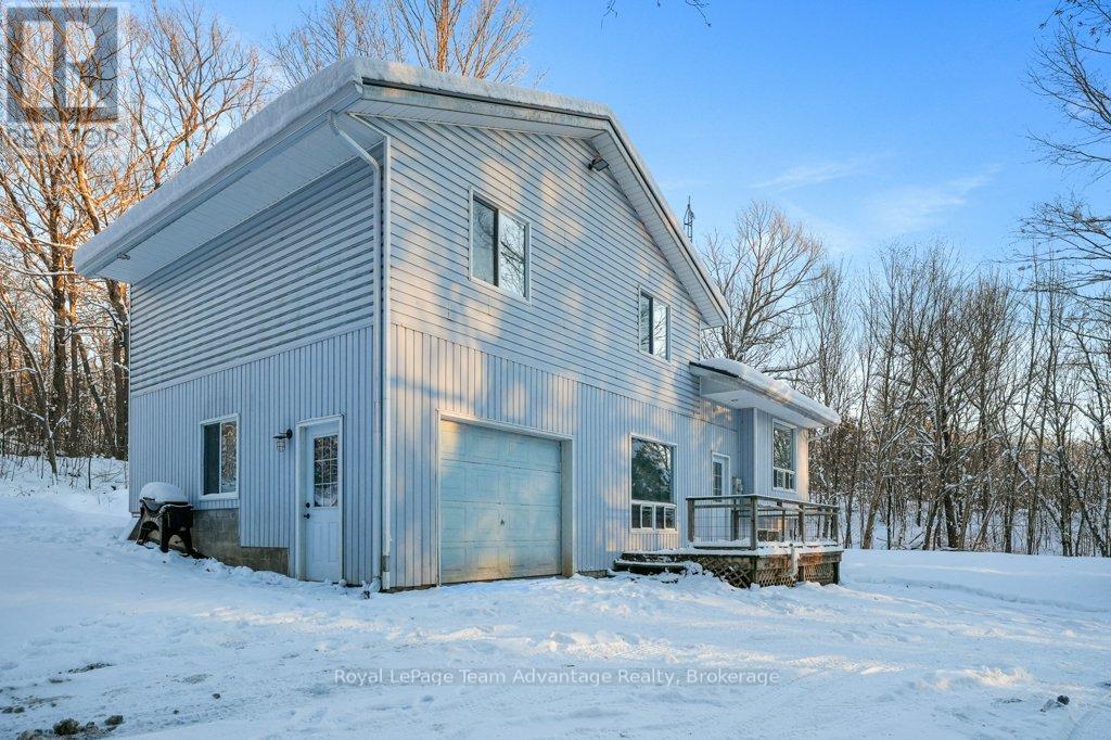 212 Star Lake Road, Seguin, Ontario  P2A 2W9 - Photo 3 - X12610808