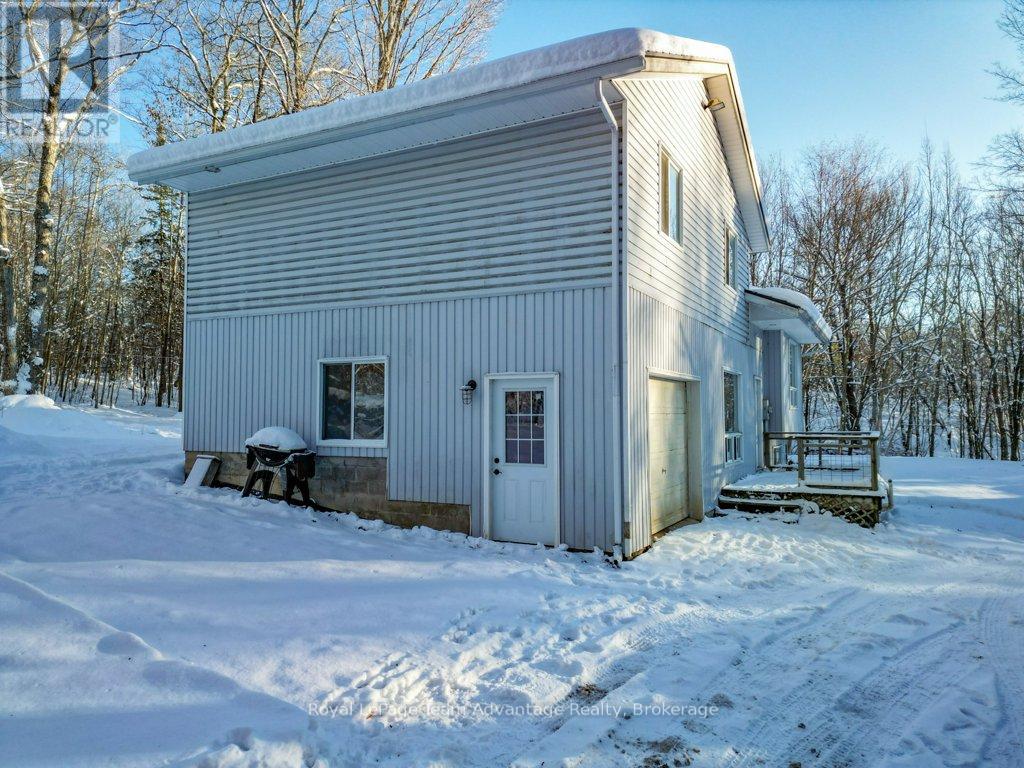 212 Star Lake Road, Seguin, Ontario  P2A 2W9 - Photo 32 - X12610808