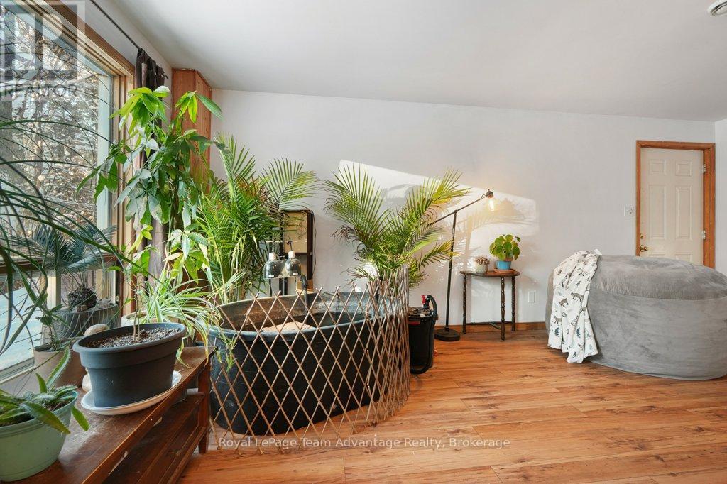 212 Star Lake Road, Seguin, Ontario  P2A 2W9 - Photo 5 - X12610808