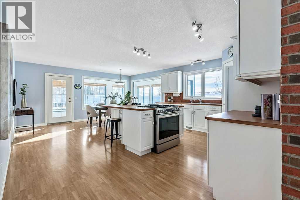 180 16th Avenue Sw, Diamond Valley, Alberta  T0L 2A0 - Photo 11 - A2272109