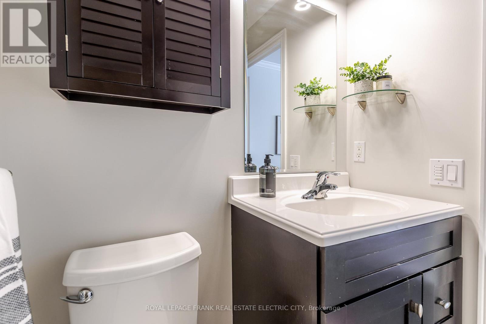 105 - 869 Clonsilla Avenue, Peterborough, Ontario  K9J 0B7 - Photo 24 - X12610814