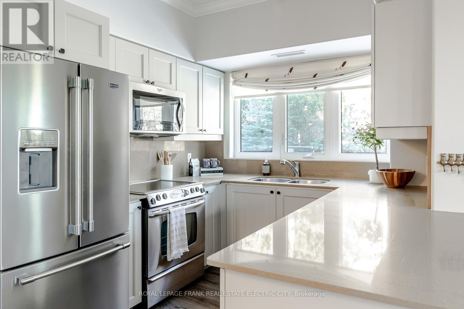 105 - 869 Clonsilla Avenue, Peterborough, Ontario  K9J 0B7 - Photo 32 - X12610814