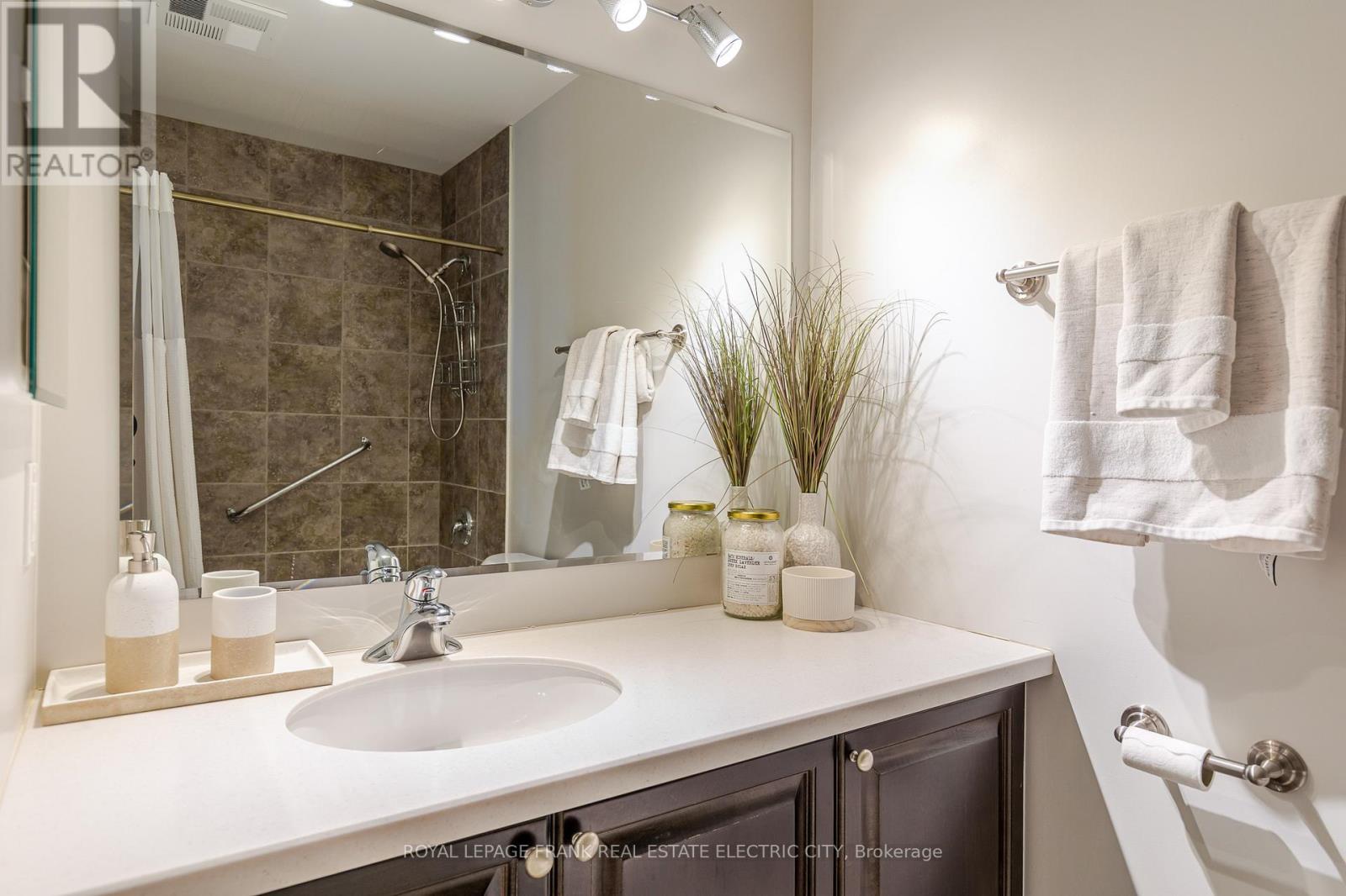 105 - 869 Clonsilla Avenue, Peterborough, Ontario  K9J 0B7 - Photo 43 - X12610814