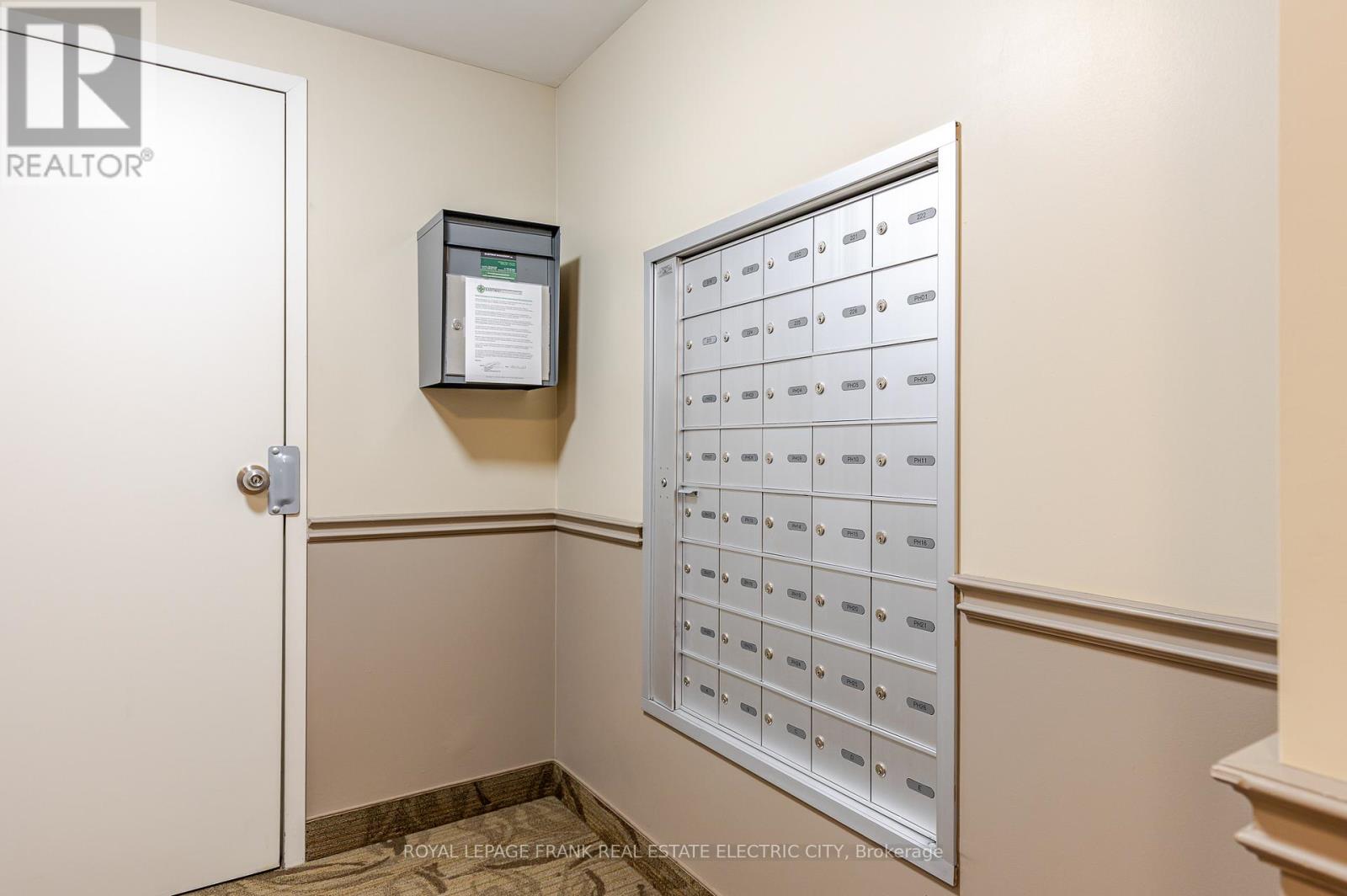 105 - 869 Clonsilla Avenue, Peterborough, Ontario  K9J 0B7 - Photo 8 - X12610814