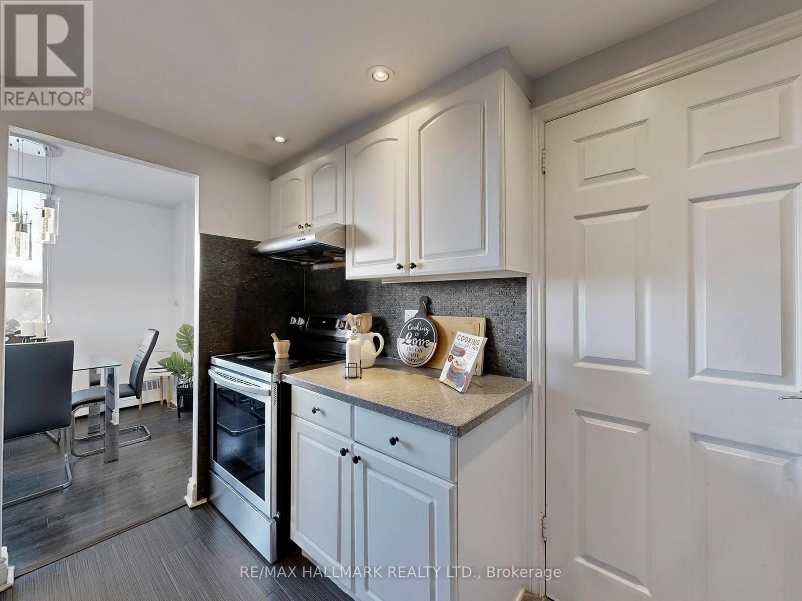 817 - 5 Parkway Forest Drive, Toronto, Ontario  M2J 1L2 - Photo 13 - C12598980