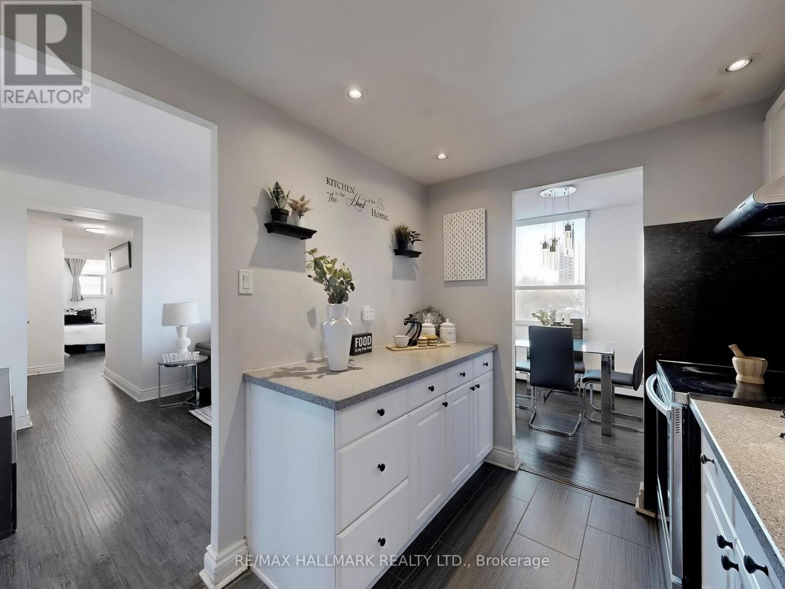 817 - 5 Parkway Forest Drive, Toronto, Ontario  M2J 1L2 - Photo 14 - C12598980