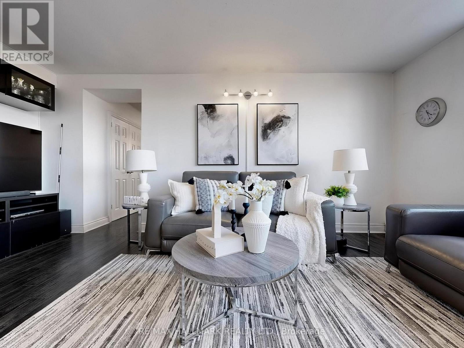 817 - 5 Parkway Forest Drive, Toronto, Ontario  M2J 1L2 - Photo 9 - C12598980