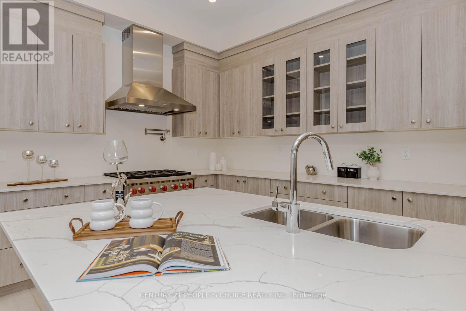 587 Kleinburg Summit Way, Vaughan, Ontario  L4H 3N5 - Photo 18 - N12610708