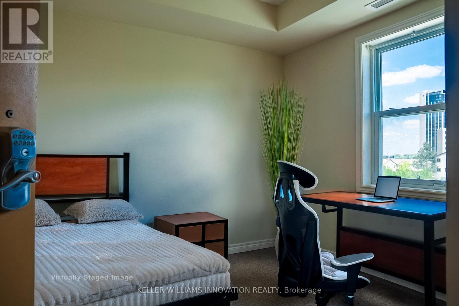 402 - 253 Lester Street, Waterloo, Ontario  N2L 3W6 - Photo 10 - X12310970