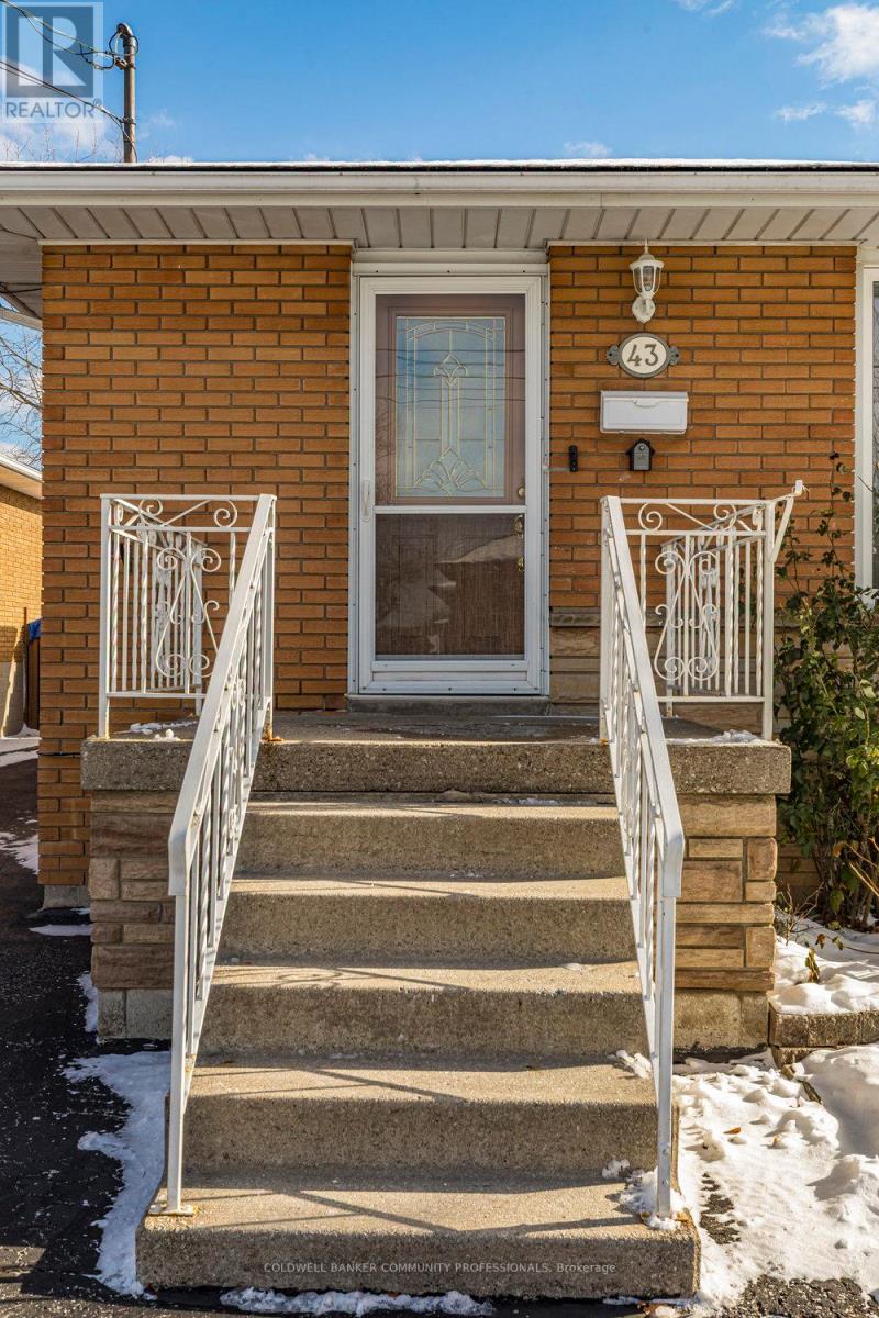 43 Bonaventure Drive, Hamilton, Ontario  L9C 4P4 - Photo 2 - X12610580