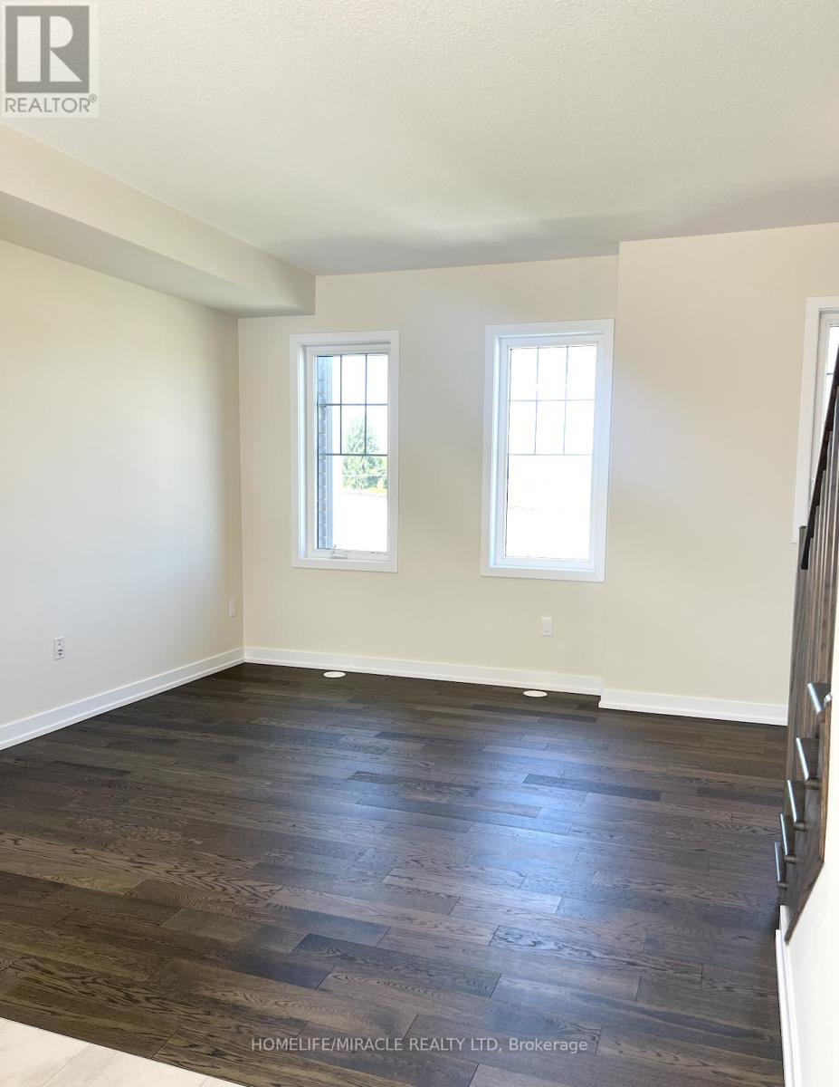 155 Melody Lane, Thorold, Ontario  L3B 5N5 - Photo 3 - X12610722