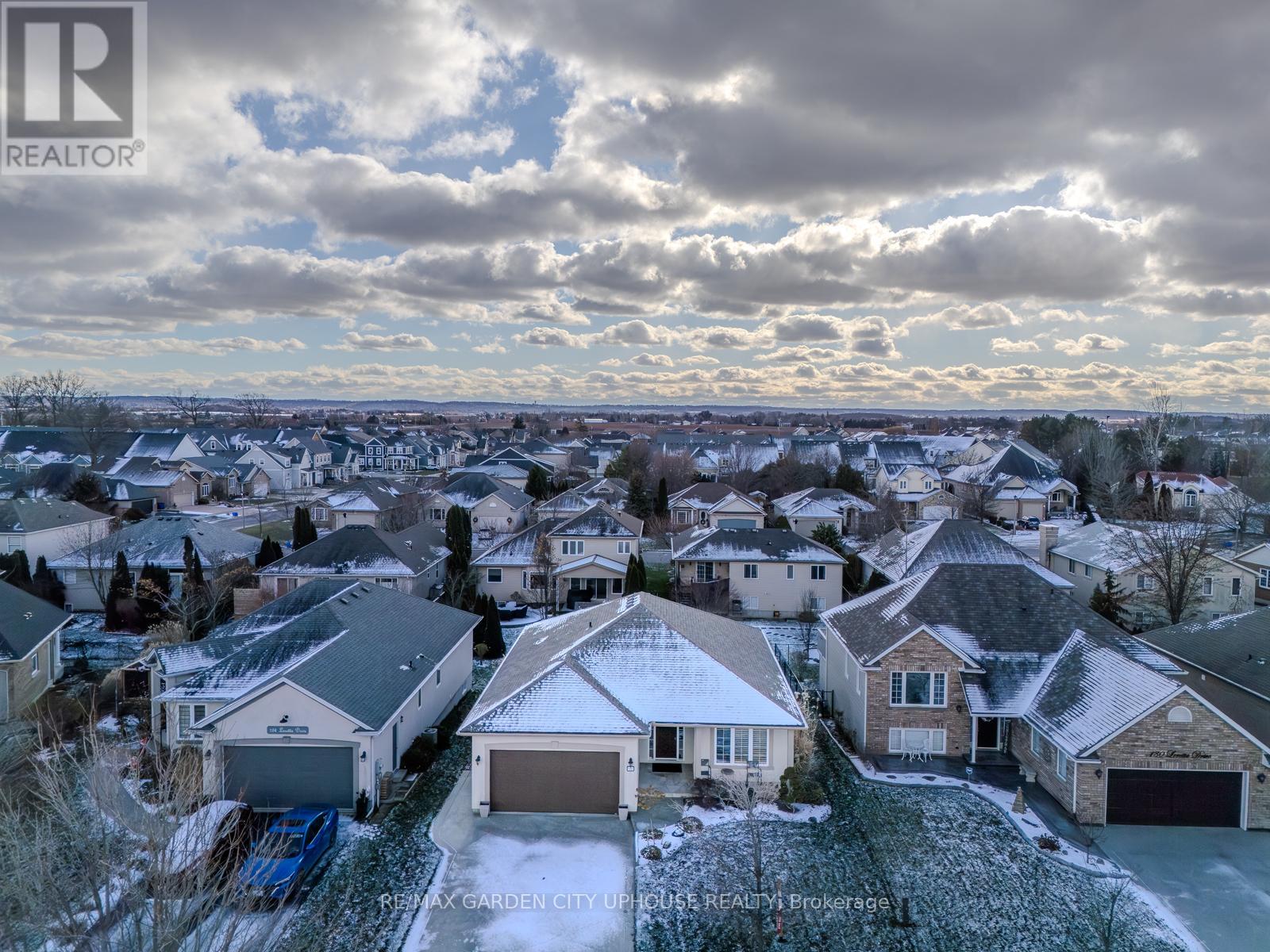 132 Loretta Drive, Niagara-On-The-Lake (Virgil), Ontario  L0S 1T0 - Photo 16 - X12470071