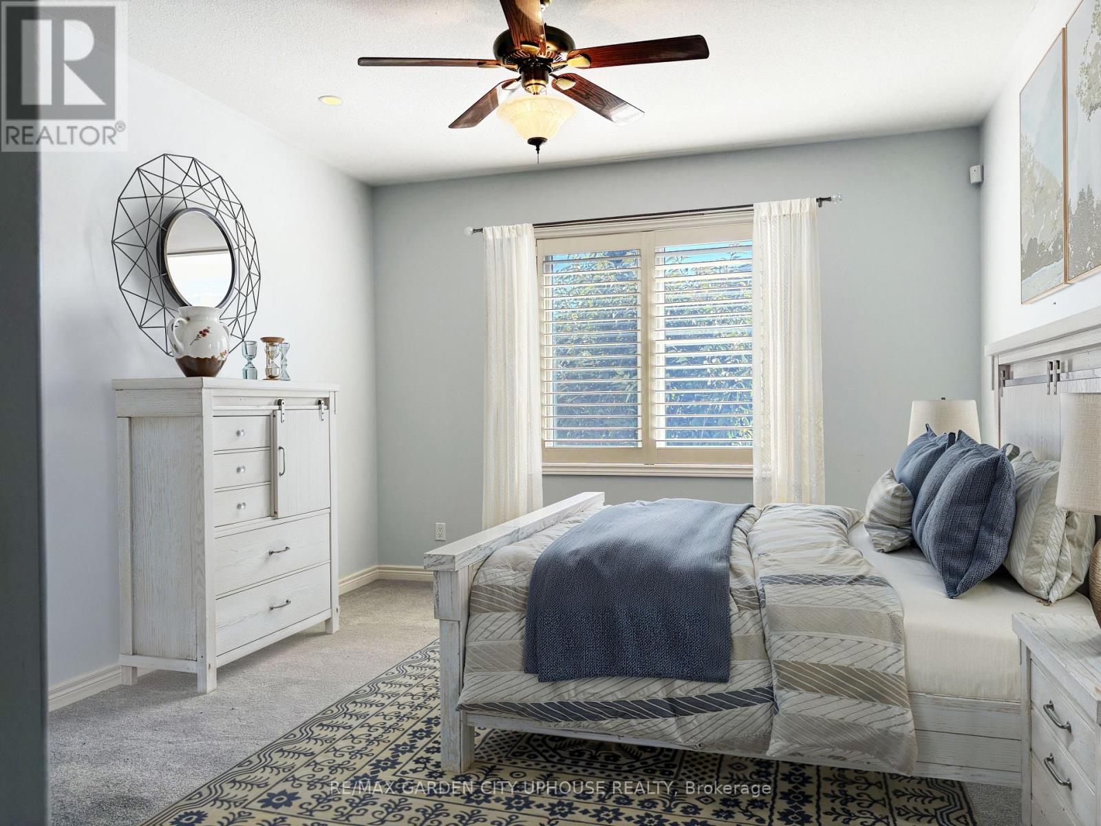 132 Loretta Drive, Niagara-On-The-Lake (Virgil), Ontario  L0S 1T0 - Photo 7 - X12470071