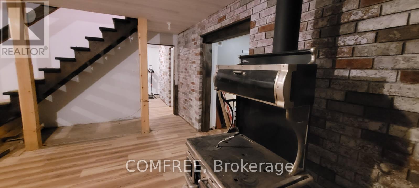 39 Raymond Road, Bracebridge, Ontario  P1L 1X4 - Photo 11 - X12610822