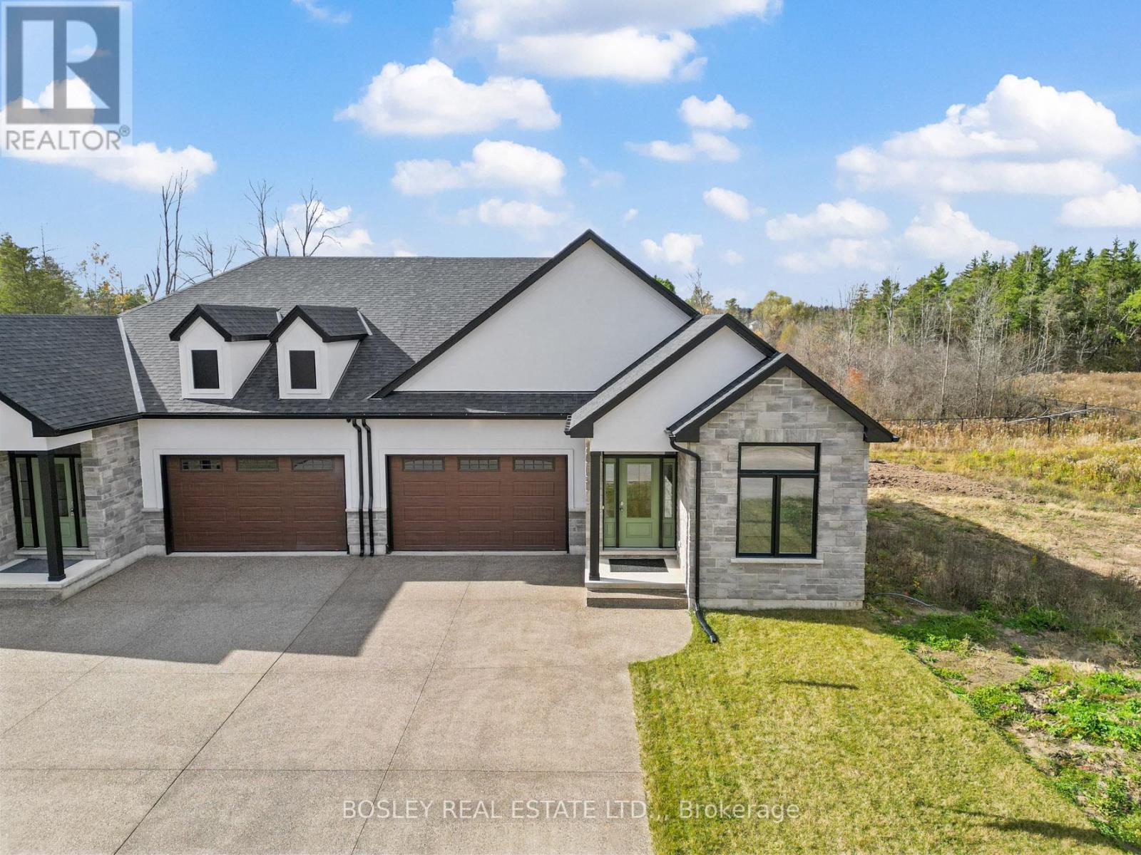 503 Royal Ridge Drive, Fort Erie, Ontario  L0S 1N0 - Photo 1 - X12610786