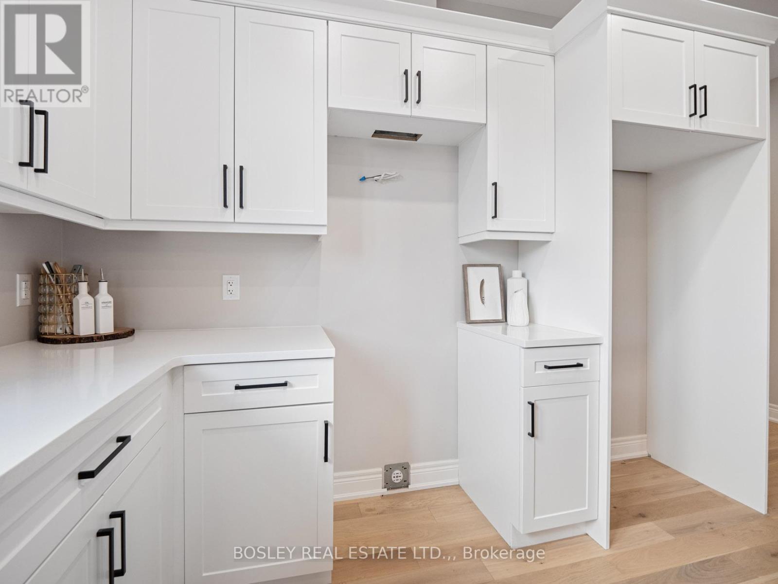 503 Royal Ridge Drive, Fort Erie, Ontario  L0S 1N0 - Photo 17 - X12610786