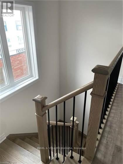 9248 Griffon Street, Niagara Falls, Ontario  L2G 3R6 - Photo 9 - X12610810
