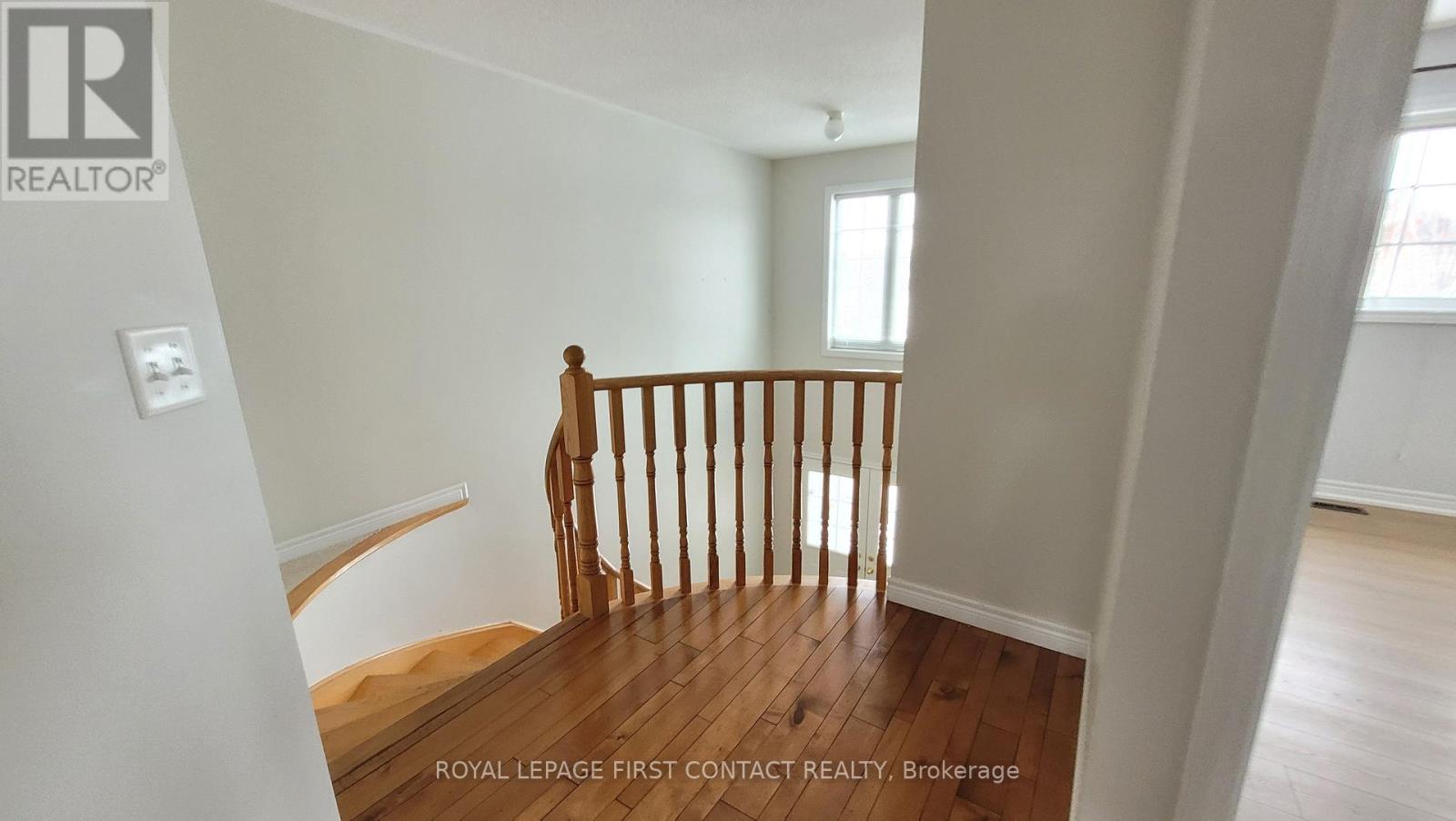 Upper - 58 Lake Crescent, Barrie, Ontario L4N 6A7 - Photo 18 - S12607912