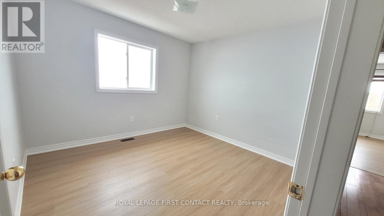 Upper - 58 Lake Crescent, Barrie, Ontario L4N 6A7 - Photo 14 - S12607912