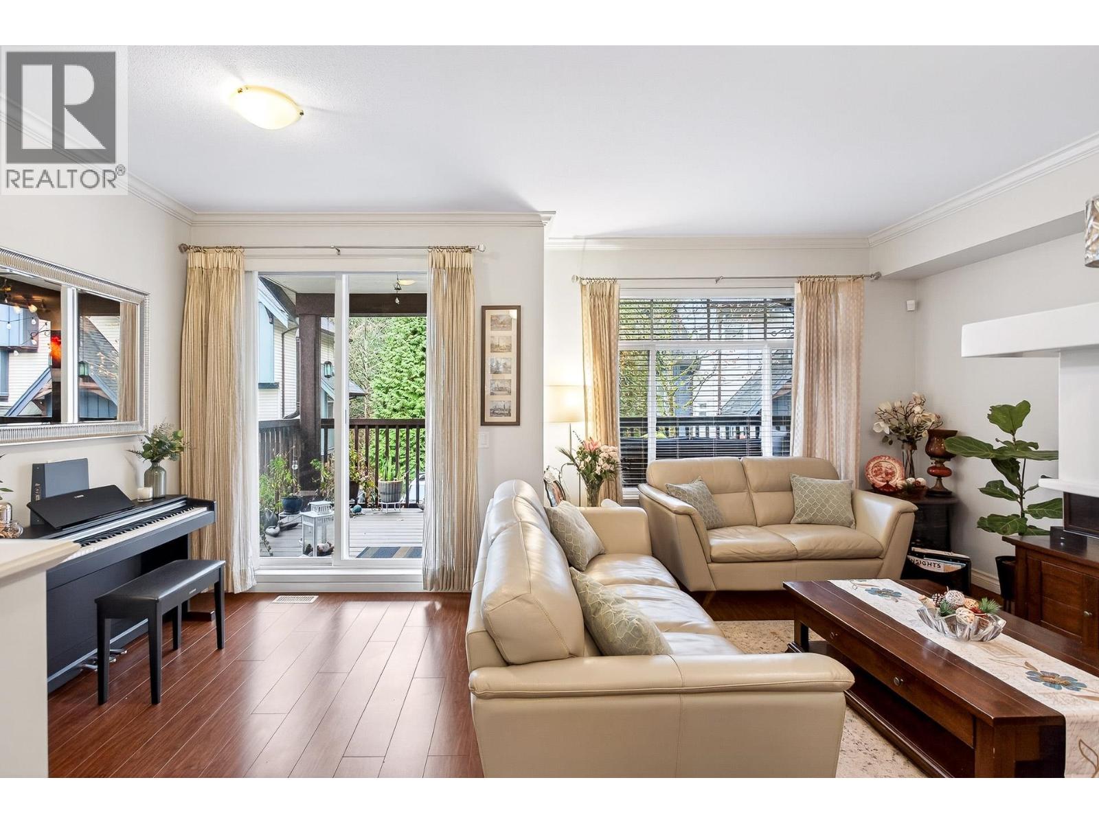 39 50 Panorama Place, Port Moody, British Columbia  V3H 5H5 - Photo 3 - R3072732