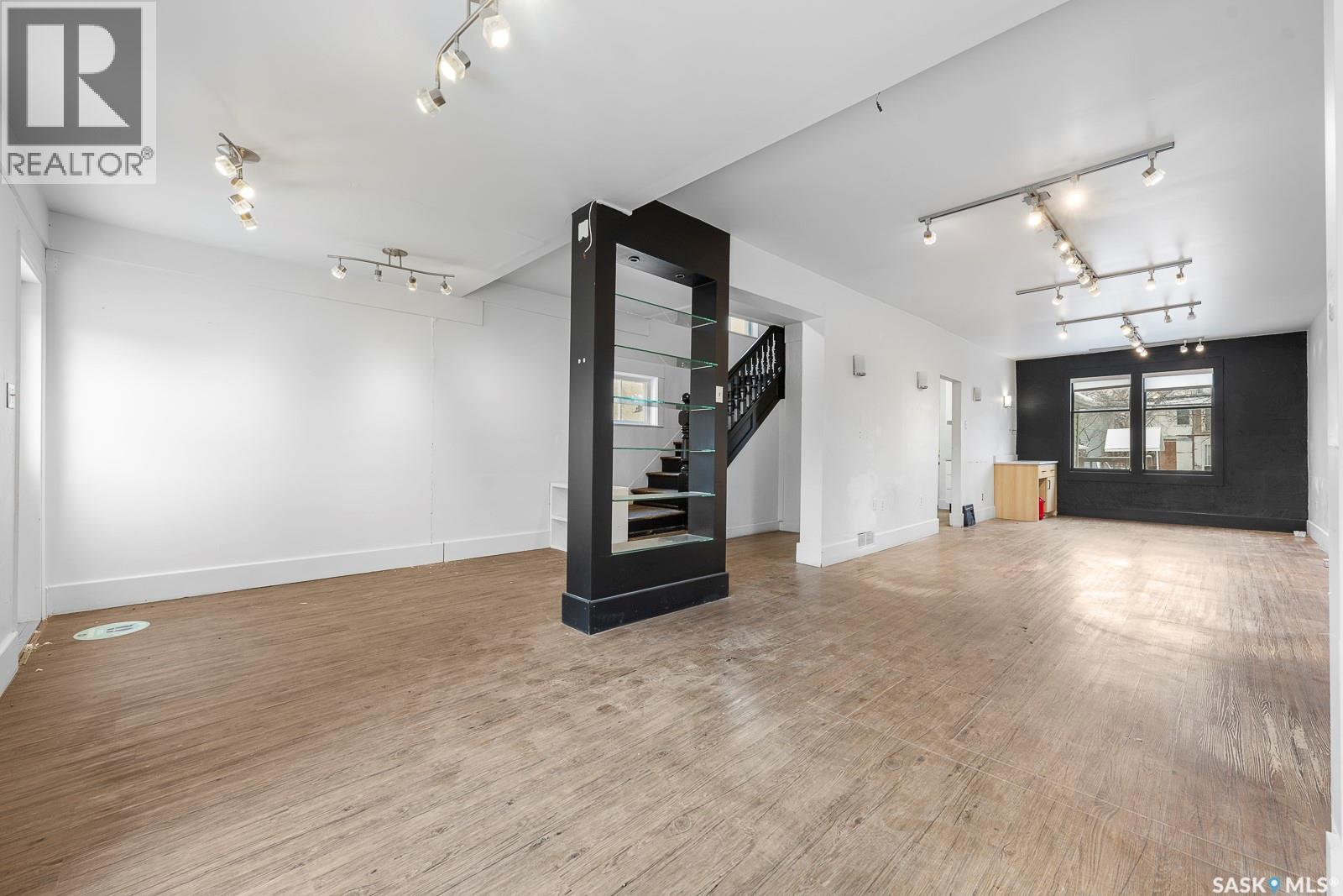 2115 Retallack Street, Regina, Saskatchewan  S4T 2K5 - Photo 4 - SK025321