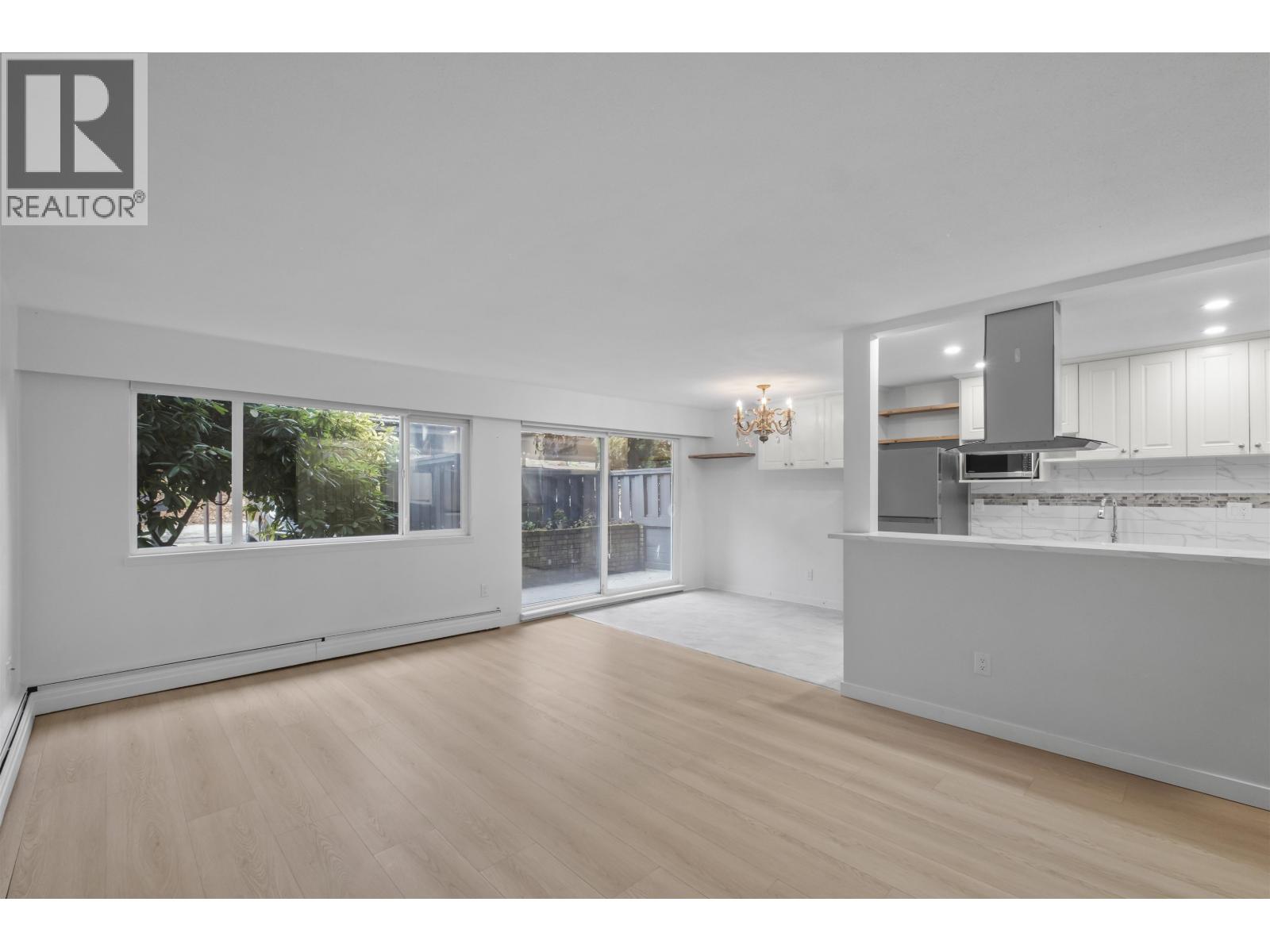 609 555 W 28th Street, North Vancouver, British Columbia V7N 2J7 - Photo 2 - R3069955