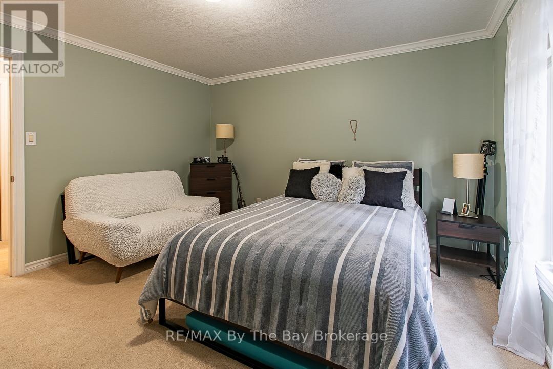 67 Meadow Lane, Wasaga Beach, Ontario  L9Z 0A3 - Photo 30 - S12473058