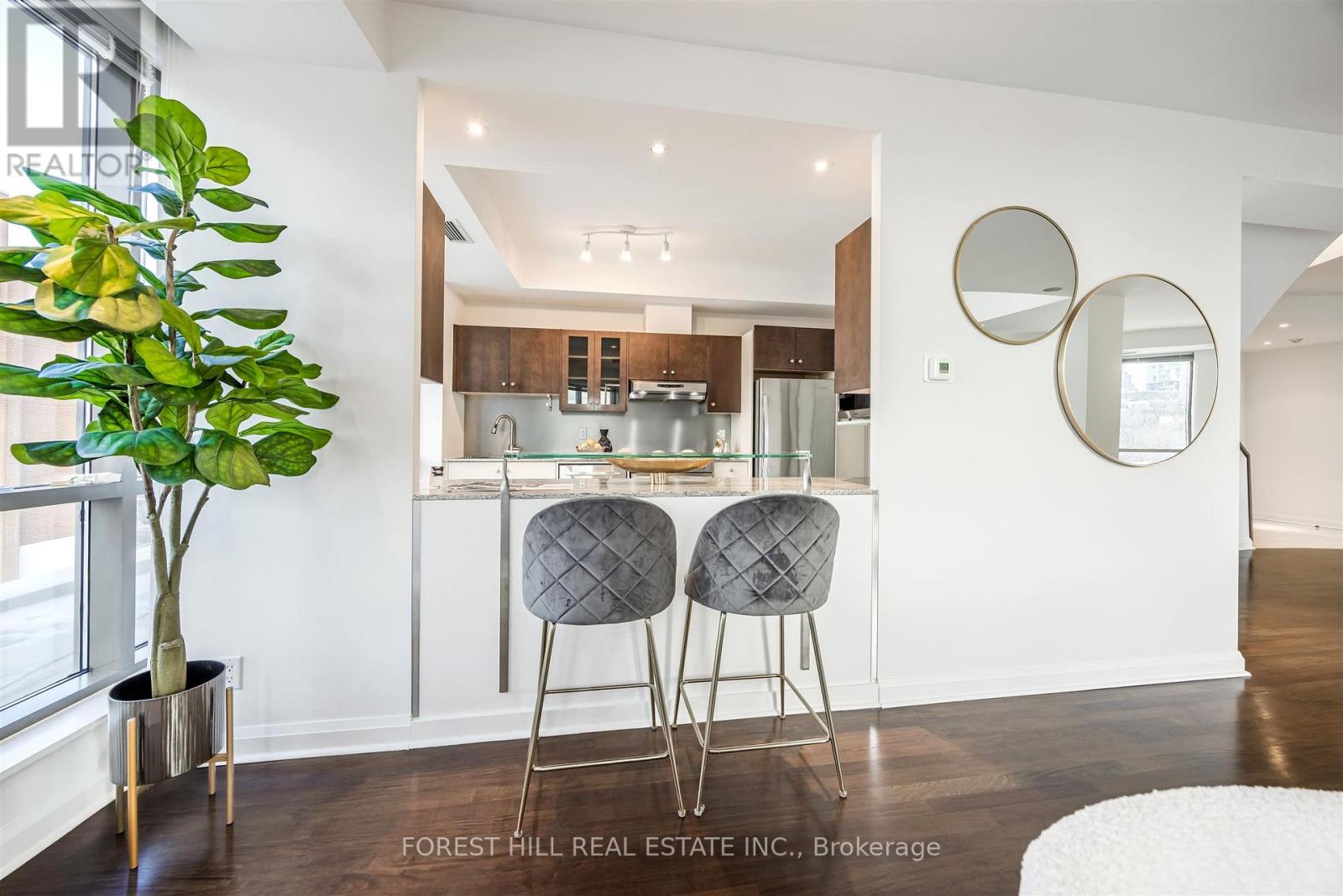 501 - 3 Mcalpine Street, Toronto, Ontario  M5R 3T5 - Photo 11 - C12610802