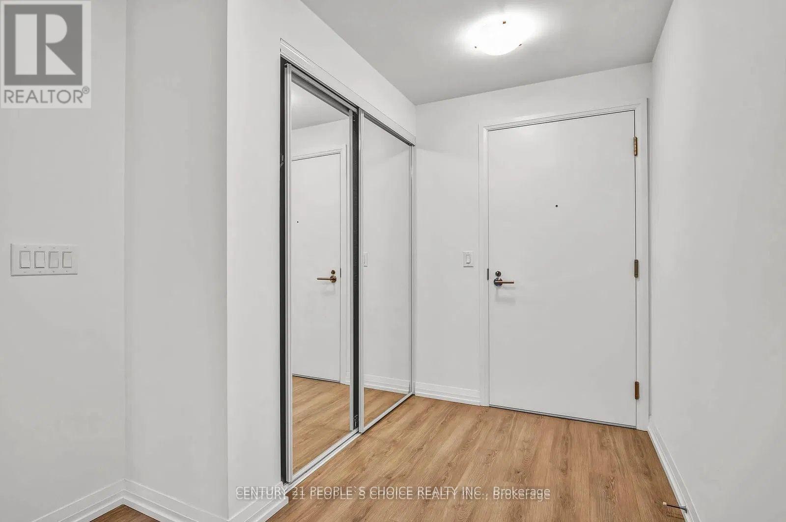 602 - 8 Widmer Street, Toronto, Ontario  M5V 2E7 - Photo 10 - C12610832