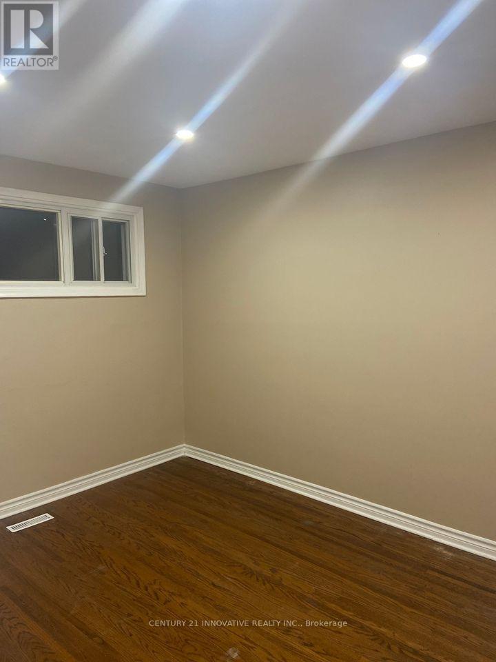 330 Rosedale Drive, Whitby (Downtown Whitby), Ontario  L1N 1Z3 - Photo 12 - E12610794