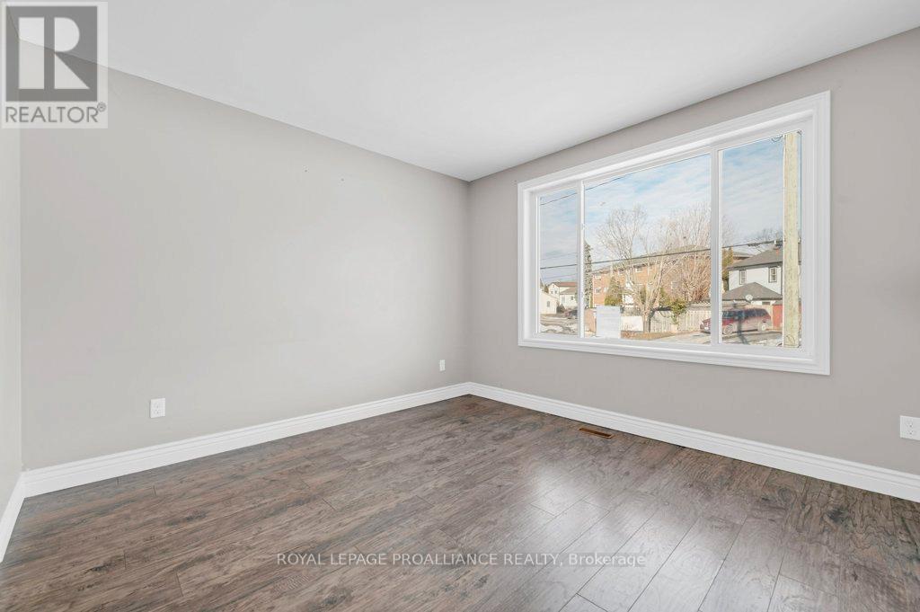 20 Terance Street, Quinte West, Ontario  K8V 5L5 - Photo 15 - X12608918