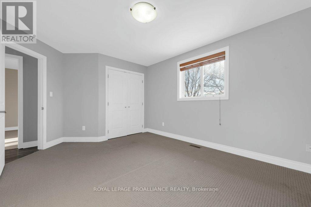 20 Terance Street, Quinte West, Ontario  K8V 5L5 - Photo 21 - X12608918