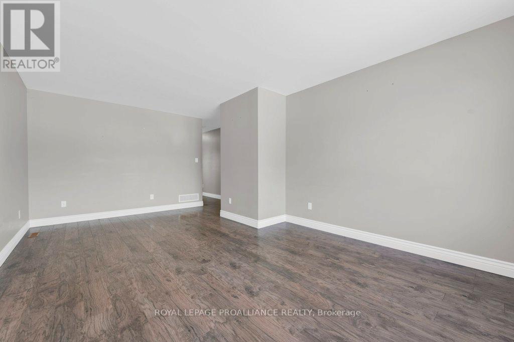 20 Terance Street, Quinte West, Ontario  K8V 5L5 - Photo 16 - X12608918