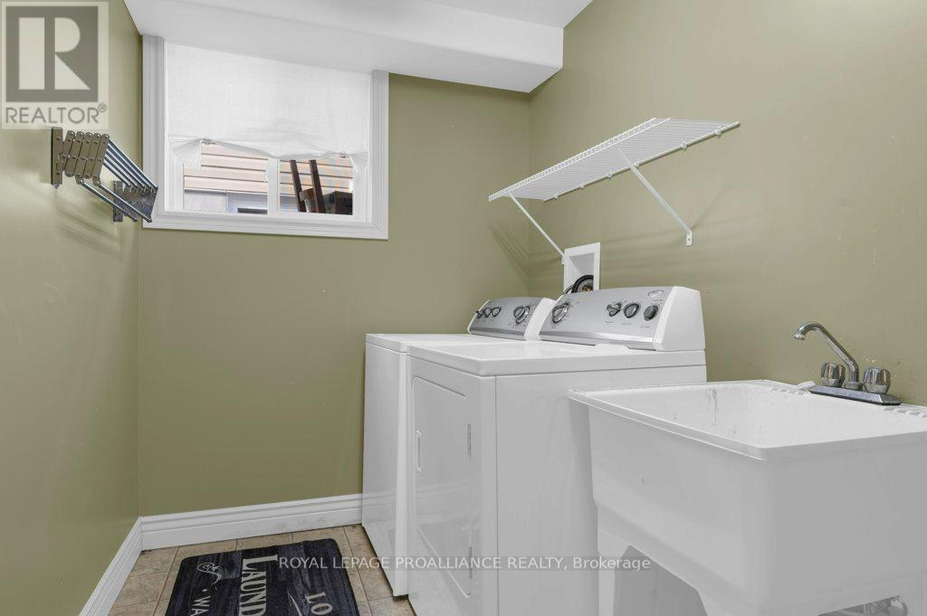 20 Terance Street, Quinte West, Ontario  K8V 5L5 - Photo 24 - X12608918