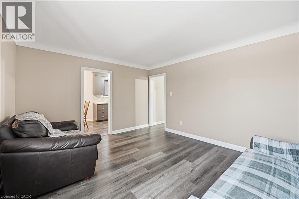 17 N Queen Street N, Thorold, Ontario  L2V 2P7 - Photo 30 - 40792954