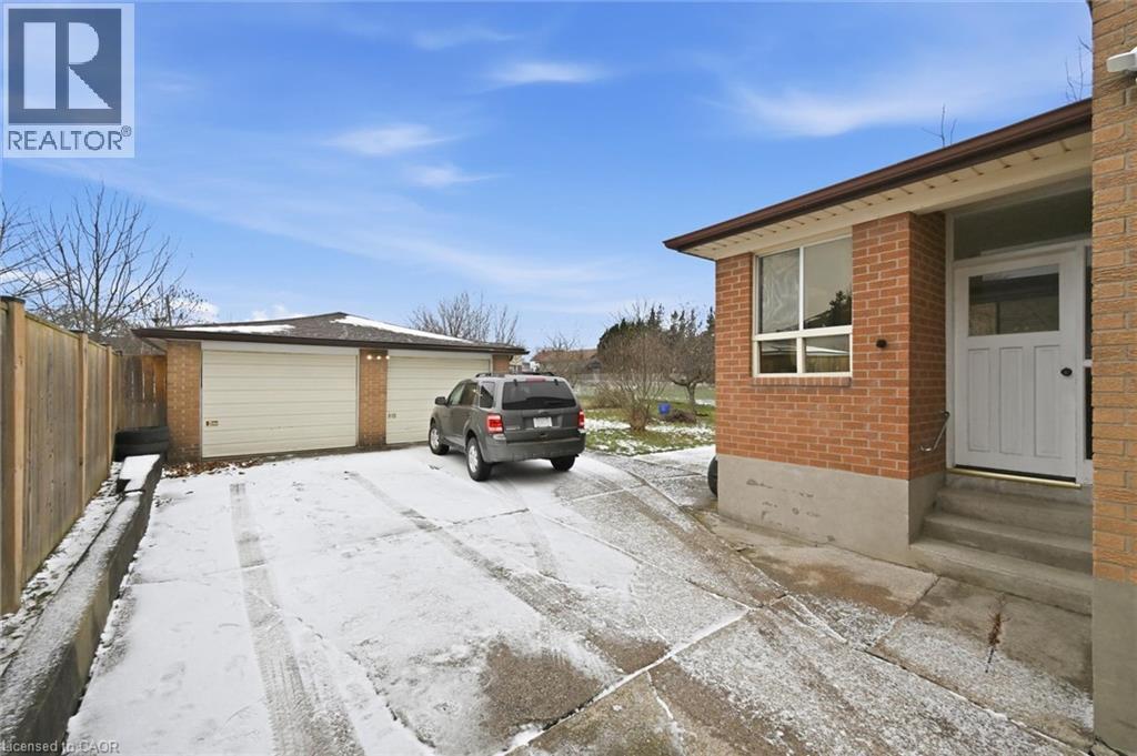 17 N Queen Street N, Thorold, Ontario  L2V 2P7 - Photo 49 - 40792954