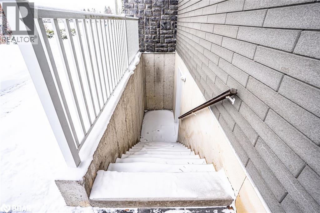 222 Glenn Avenue, Stroud, Ontario  L9S 1C4 - Photo 17 - 40775740