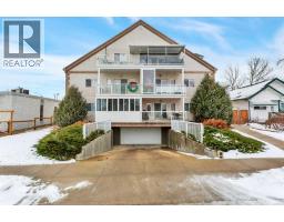 204, 4612 50 Avenue Central Innisfail