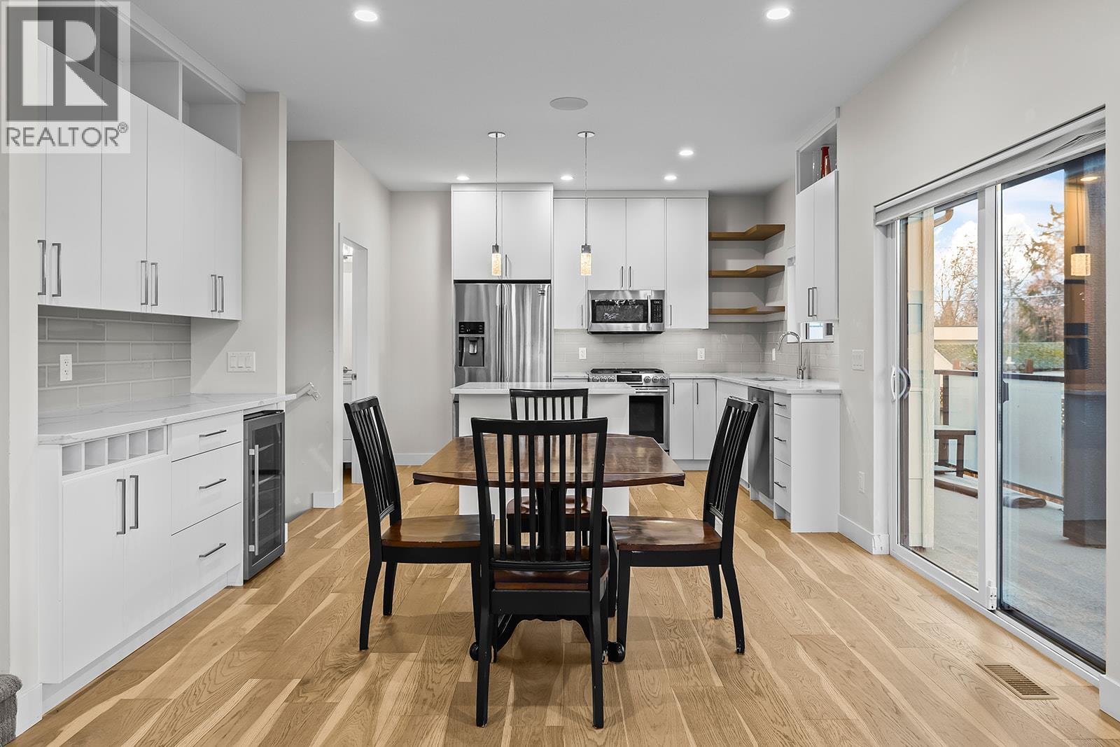 813 Rose Avenue, Kelowna, British Columbia  V1Y 5K3 - Photo 4 - 10369129