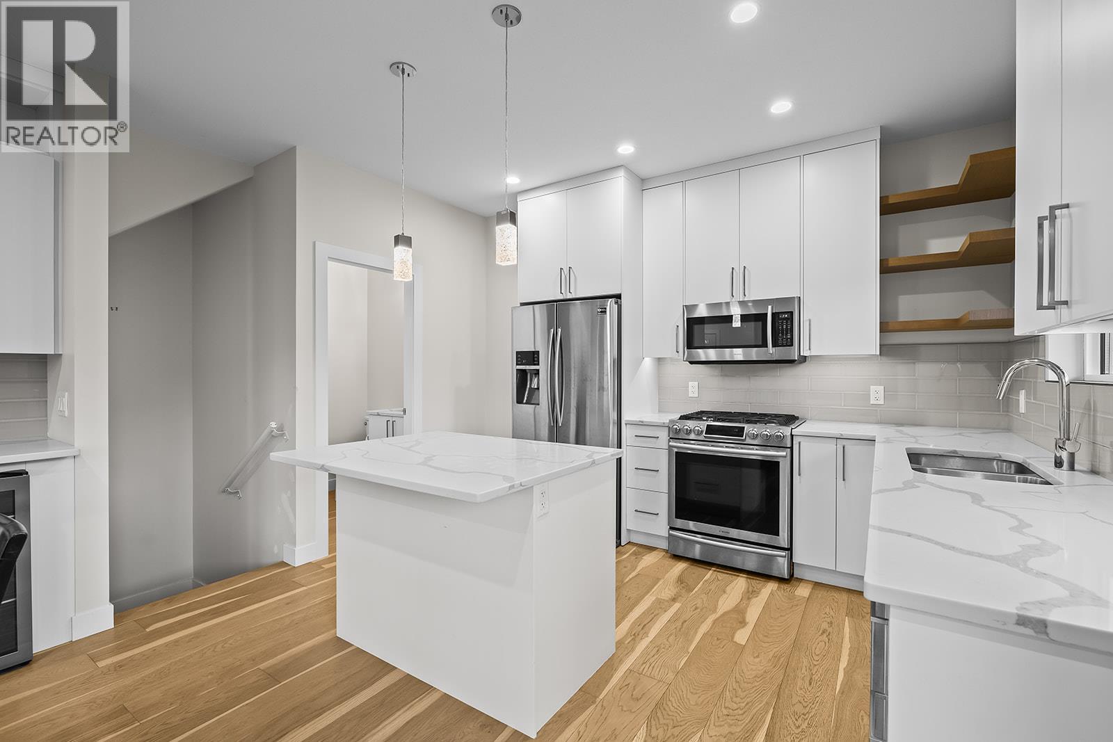 813 Rose Avenue, Kelowna, British Columbia  V1Y 5K3 - Photo 7 - 10369129