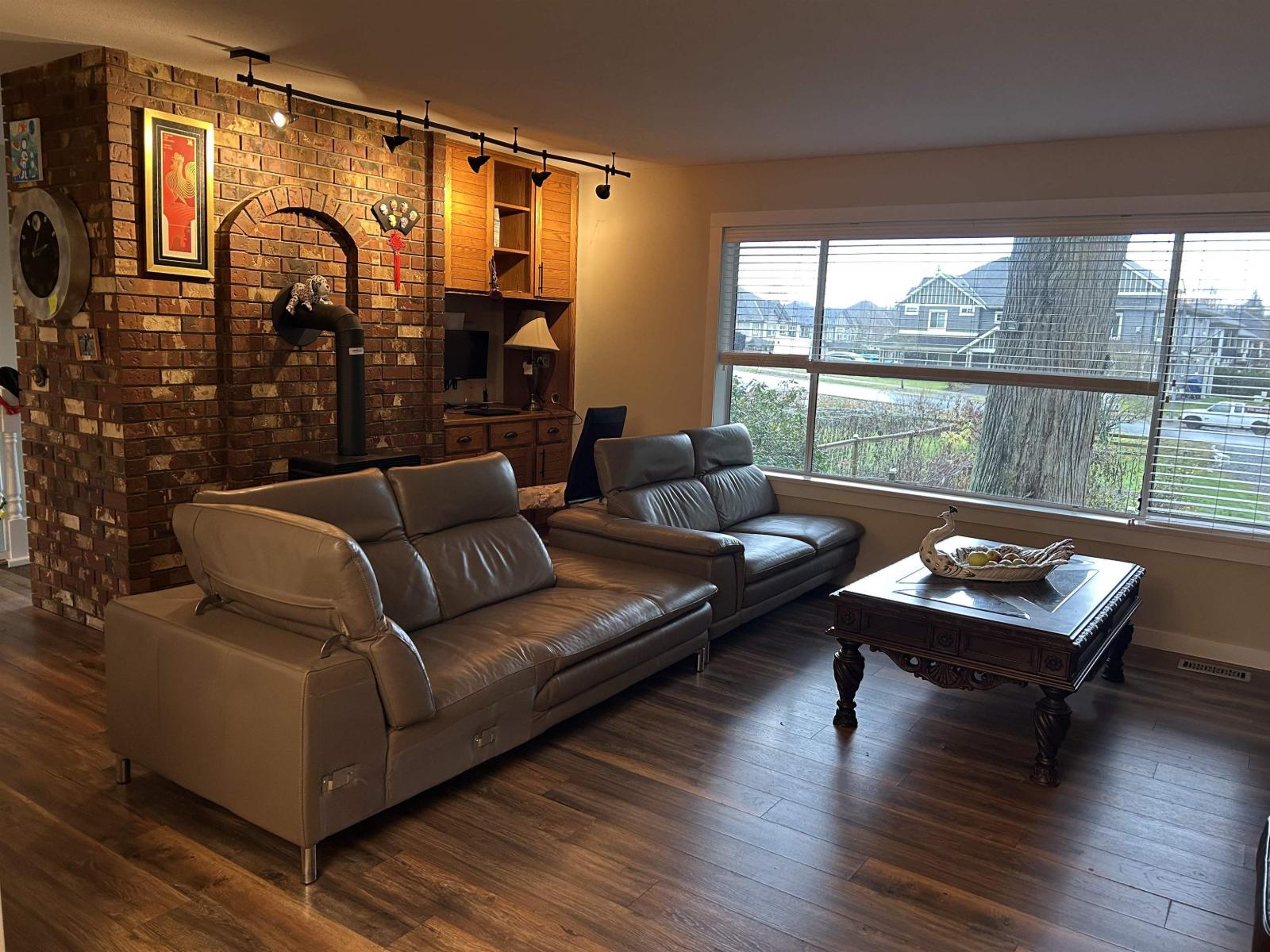 32427 Egglestone Avenue, Mission, British Columbia V4S 1A2 - Photo 4 - R3072578