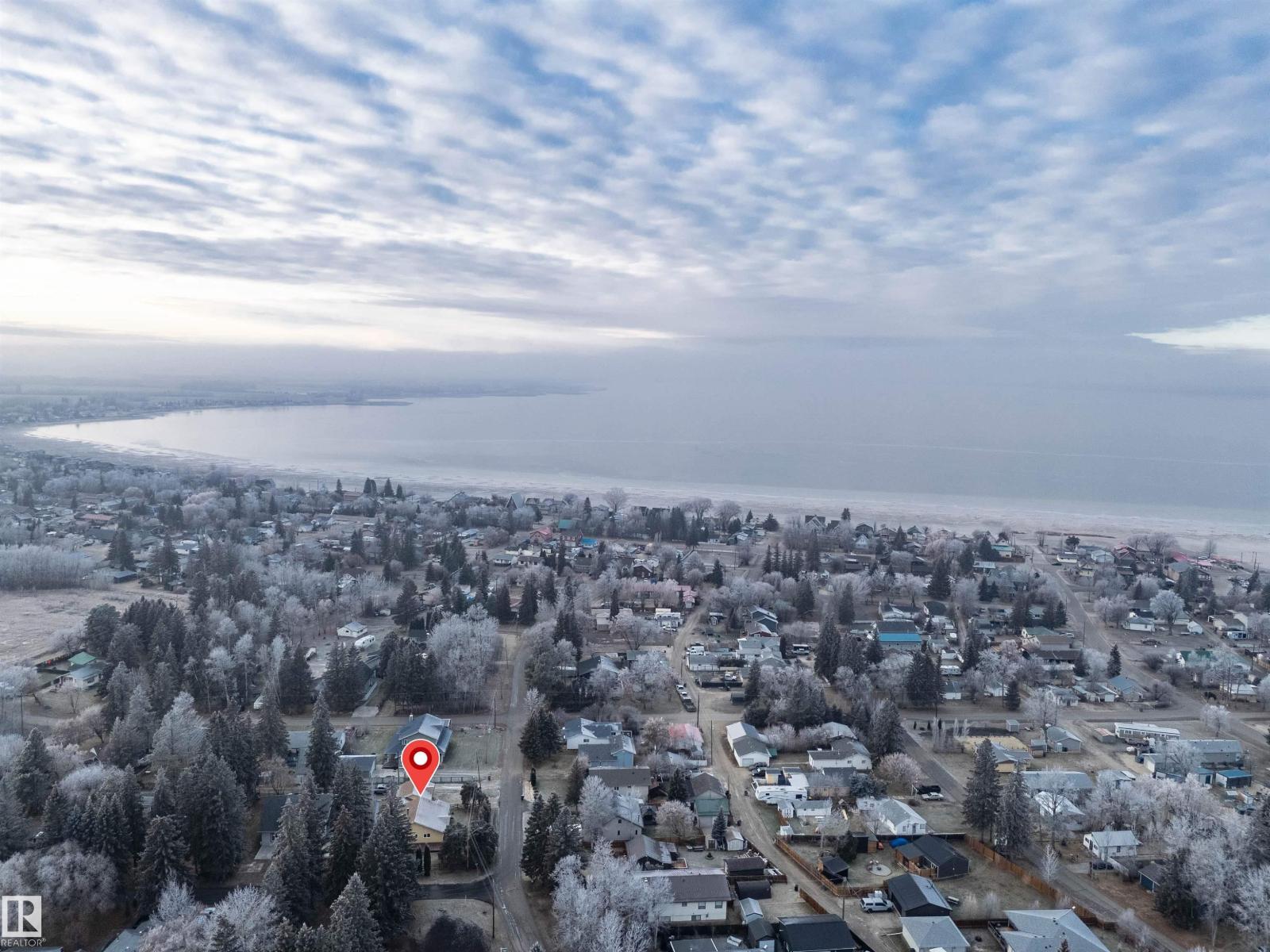 5220 47a Av, Rural Lac Ste. Anne County, Alberta  T0E 0A0 - Photo 4 - E4467061