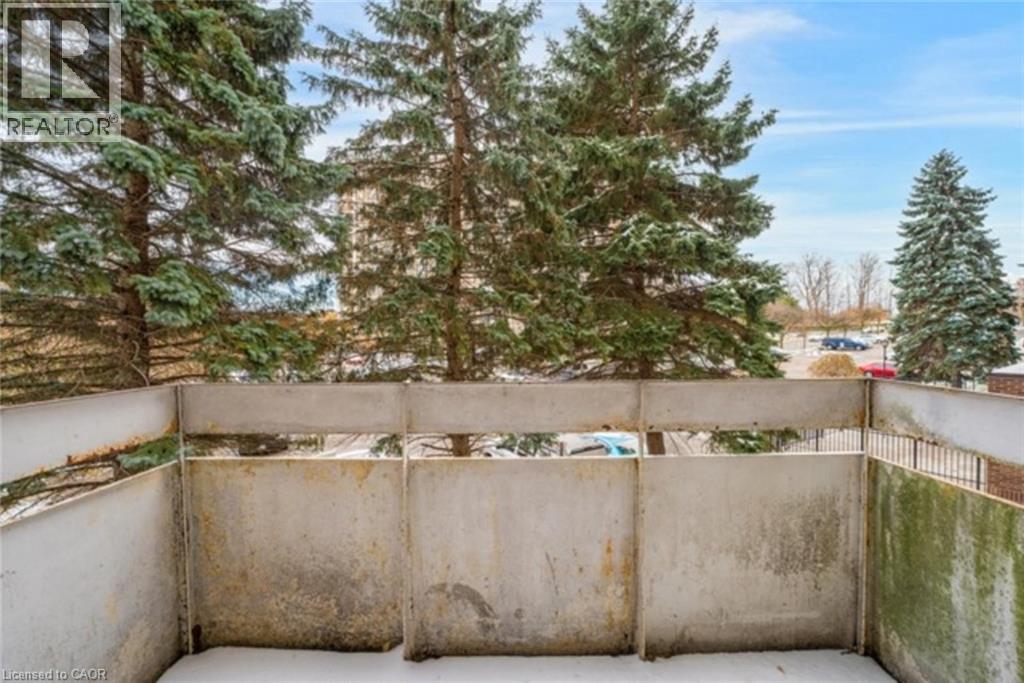 10 Edgecliff Golfway Unit# 206, North York, Ontario  M3C 3A3 - Photo 14 - 40776261