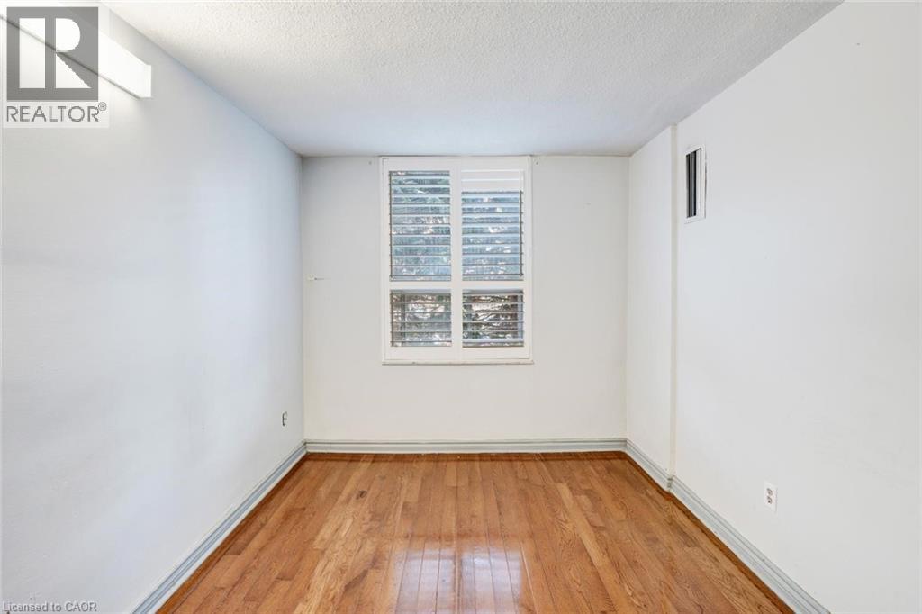 10 Edgecliff Golfway Unit# 206, North York, Ontario  M3C 3A3 - Photo 24 - 40776261