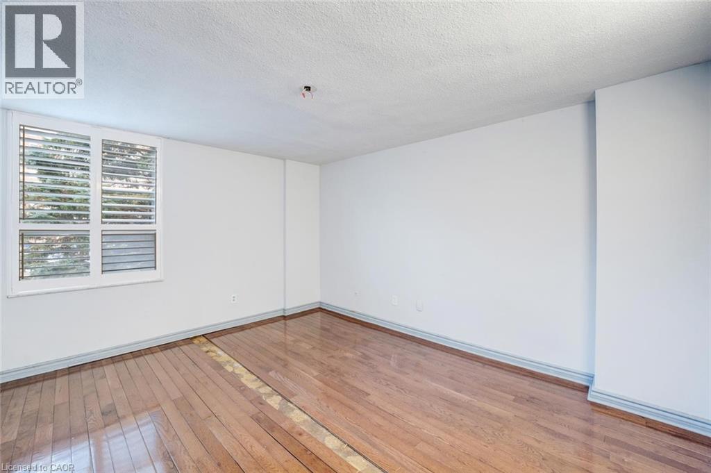 10 Edgecliff Golfway Unit# 206, North York, Ontario  M3C 3A3 - Photo 17 - 40776261