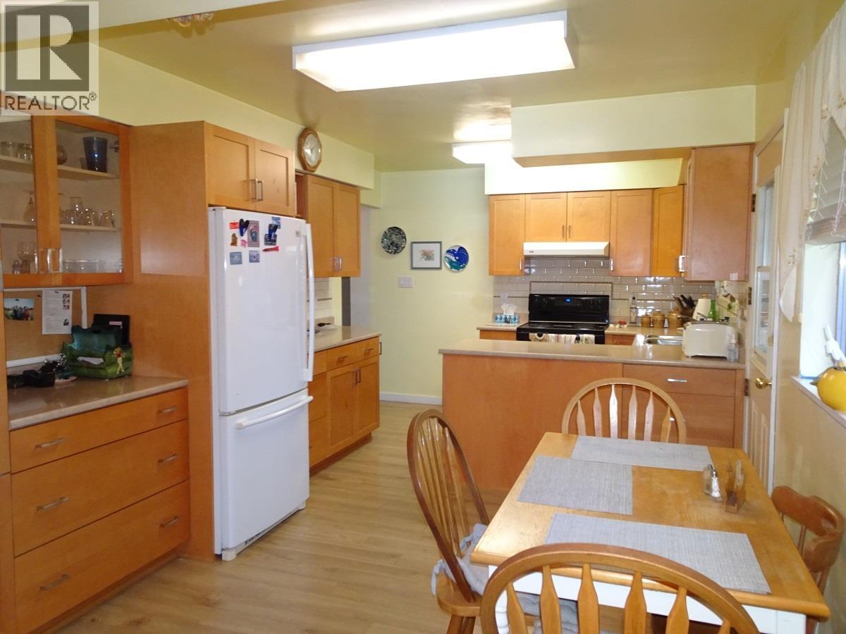 6229 Denbigh Avenue, Burnaby, British Columbia  V5H 3R6 - Photo 9 - R3072712