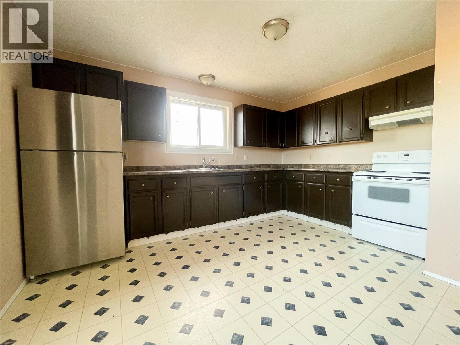 3479 206 Road, Dawson Creek, British Columbia  V1G 0C2 - Photo 4 - 10370806