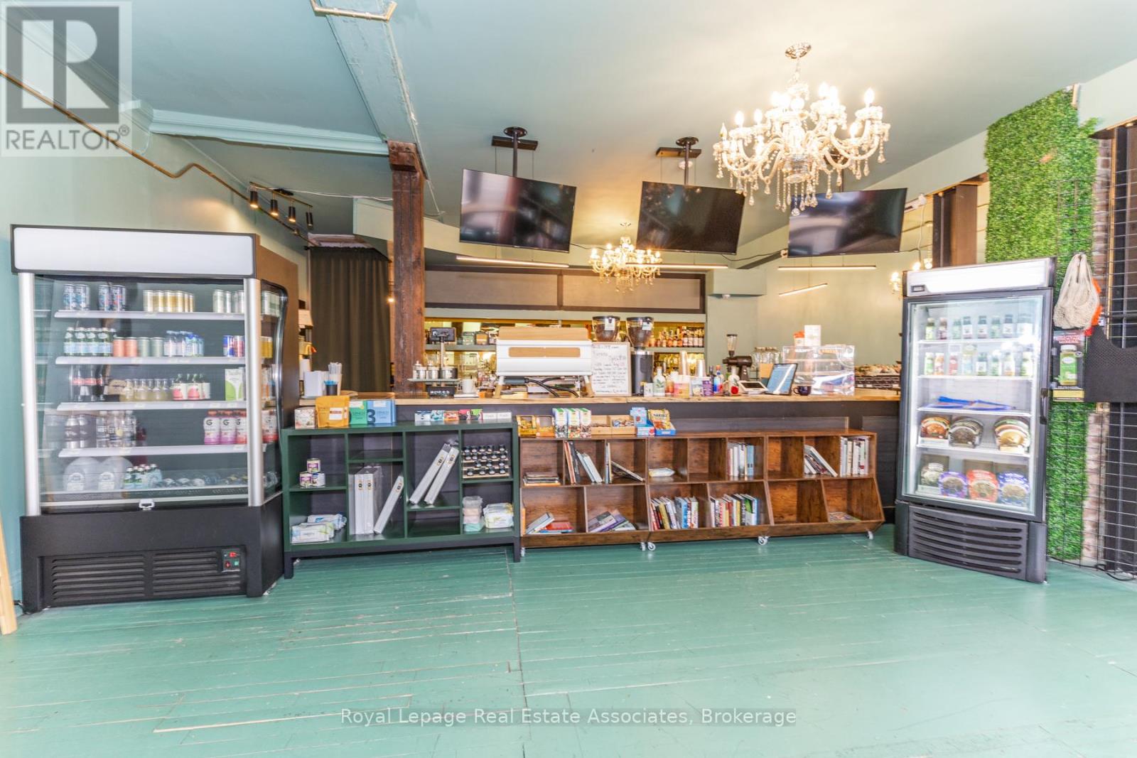 Main Level - 1267 Queen Street W, Toronto, Ontario  M6K 1L5 - Photo 11 - W12610764